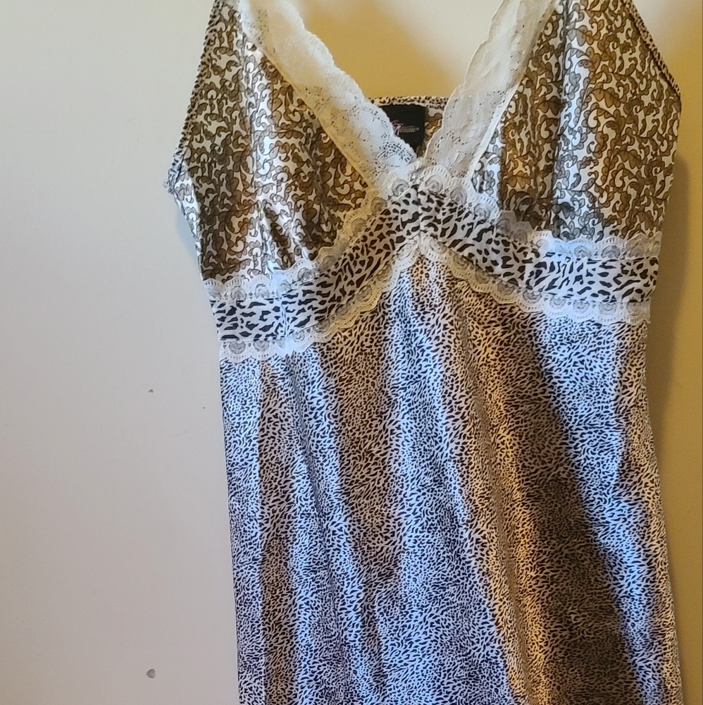 Night gown